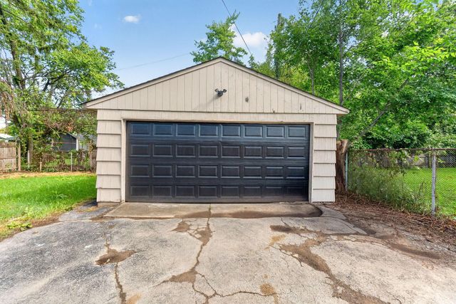 860 Minerva Avenue, Columbus, OH 43229