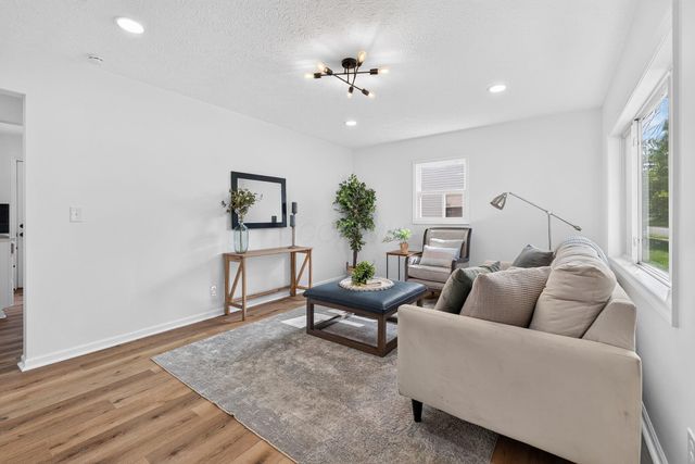 860 Minerva Avenue, Columbus, OH 43229