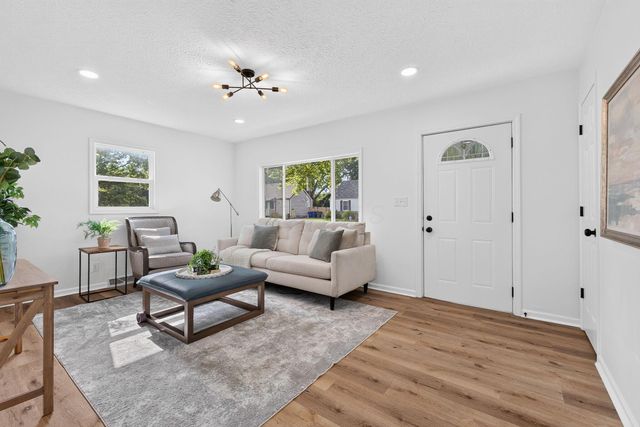 860 Minerva Avenue, Columbus, OH 43229
