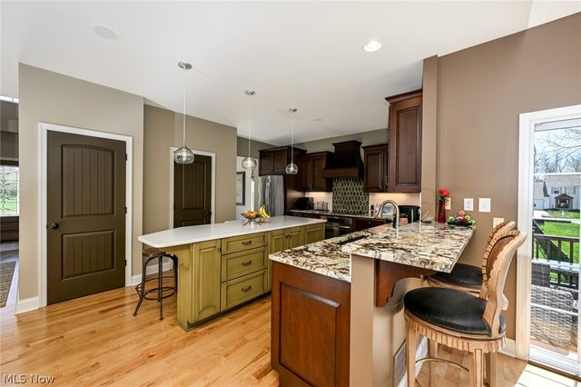 980 Queens Gate Way, Wadsworth, OH 44281