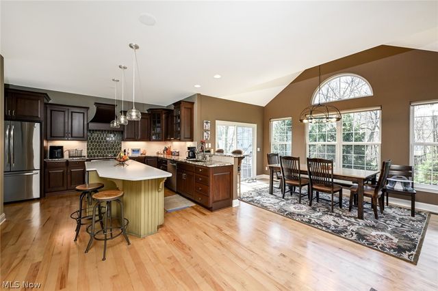 980 Queens Gate Way, Wadsworth, OH 44281