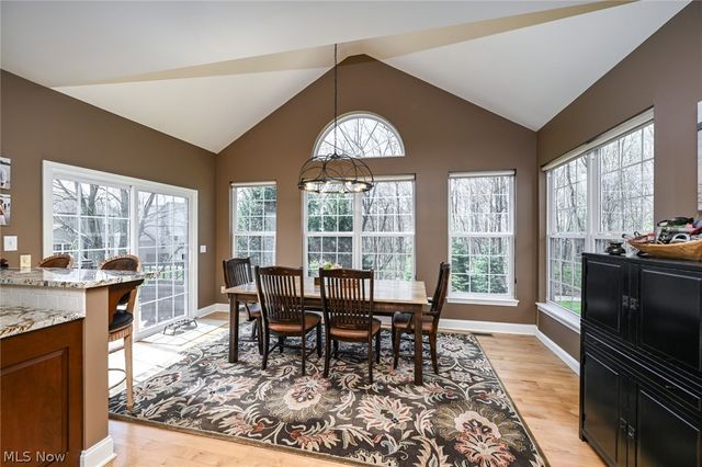 980 Queens Gate Way, Wadsworth, OH 44281