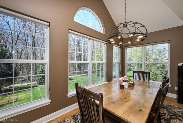 980 Queens Gate Way, Wadsworth, OH 44281