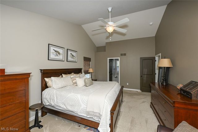 980 Queens Gate Way, Wadsworth, OH 44281