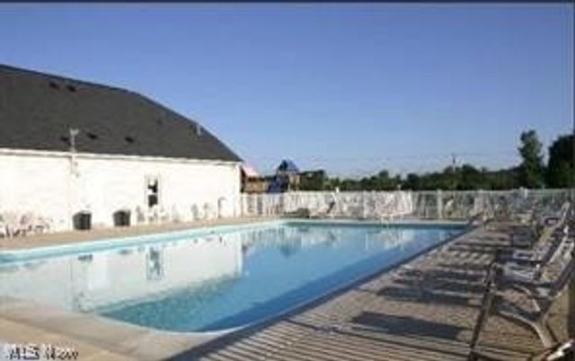 980 Queens Gate Way, Wadsworth, OH 44281