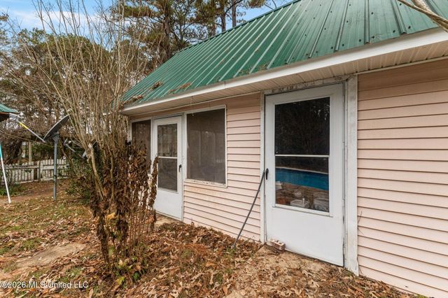 13 Albert Odom Drive, Poplarville, MS 39470