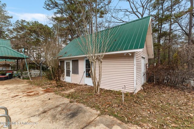 13 Albert Odom Drive, Poplarville, MS 39470