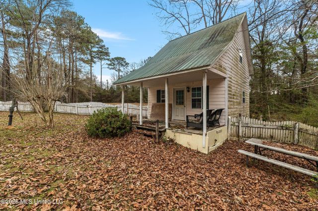 13 Albert Odom Drive, Poplarville, MS 39470