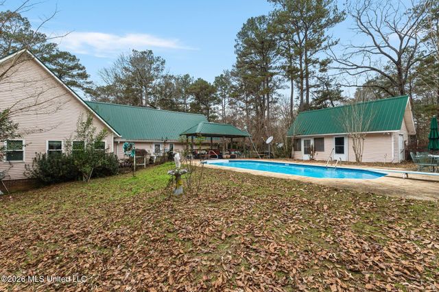 13 Albert Odom Drive, Poplarville, MS 39470