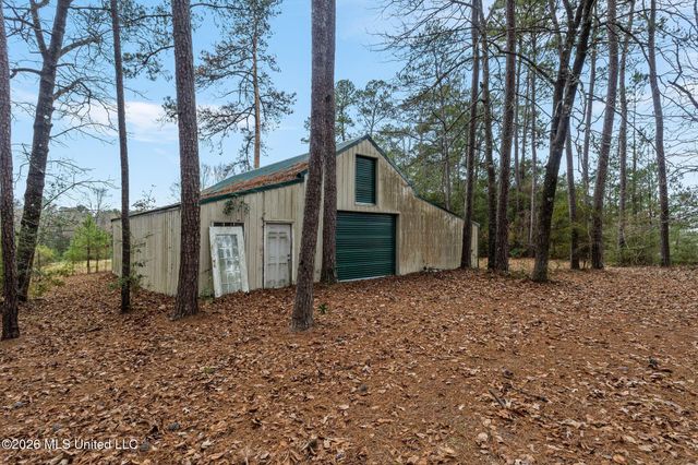 13 Albert Odom Drive, Poplarville, MS 39470