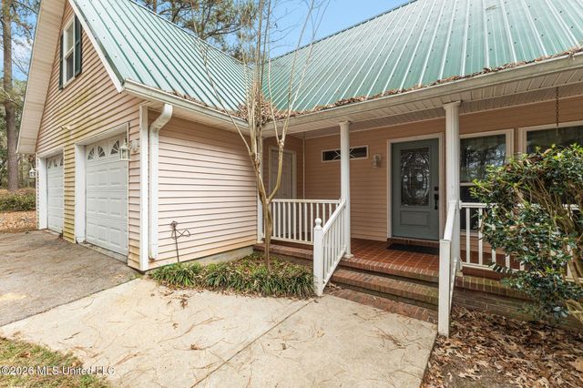 13 Albert Odom Drive, Poplarville, MS 39470