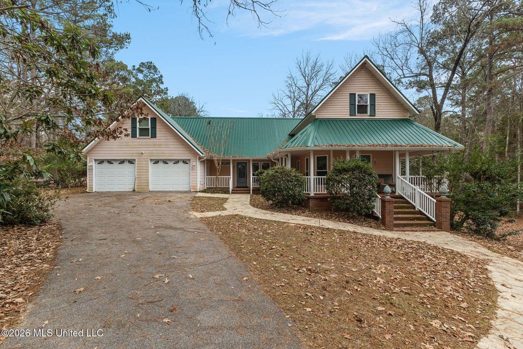 13 Albert Odom Drive, Poplarville, MS 39470