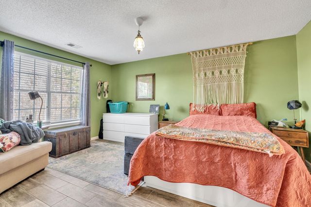 531 Country Gardens Drive, Fountain Inn, SC 29644