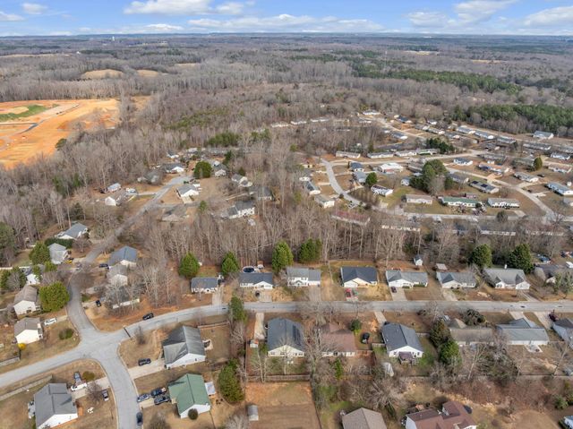 531 Country Gardens Drive, Fountain Inn, SC 29644