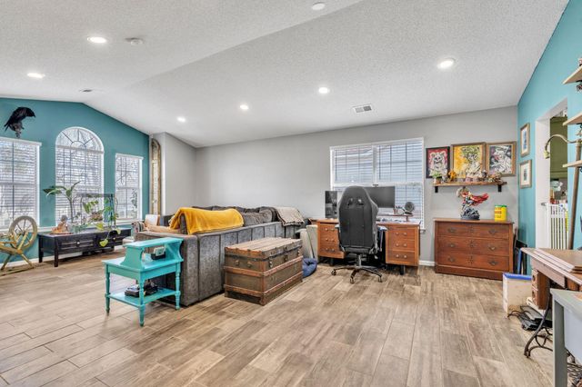 531 Country Gardens Drive, Fountain Inn, SC 29644