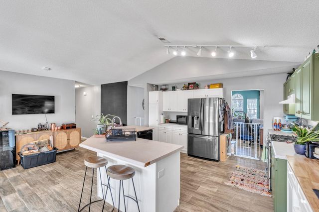 531 Country Gardens Drive, Fountain Inn, SC 29644