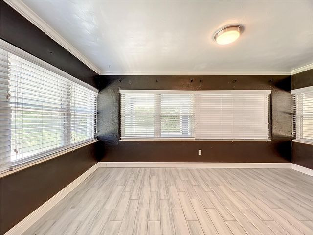 1006 E 11TH AVENUE, Mount Dora, FL 32757