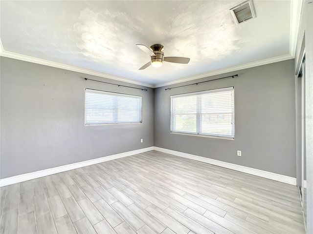 1006 E 11TH AVENUE, Mount Dora, FL 32757
