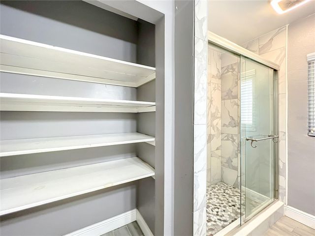 1006 E 11TH AVENUE, Mount Dora, FL 32757