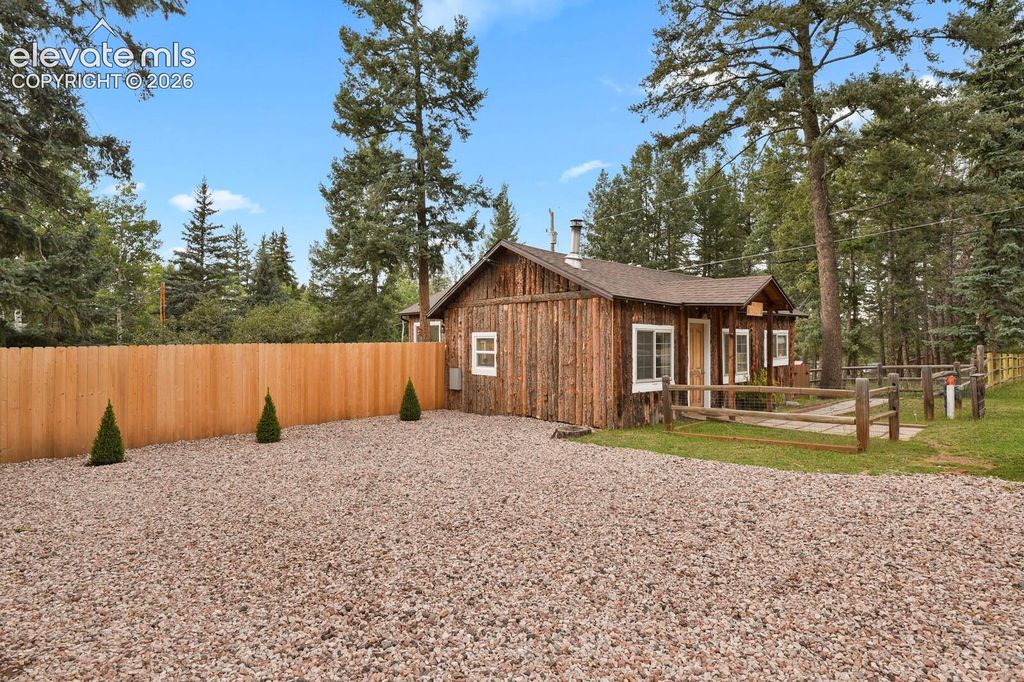 506 N Fairview Street, Woodland Park, CO 80863 — photo 3