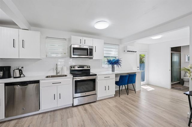 8509 N HAMNER AVENUE, Tampa, FL 33604