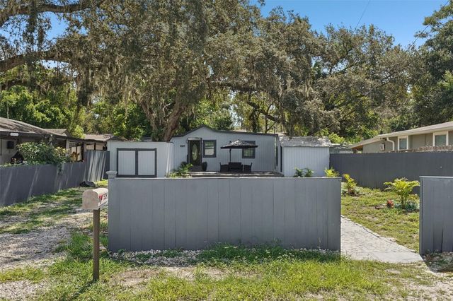 8509 N HAMNER AVENUE, Tampa, FL 33604