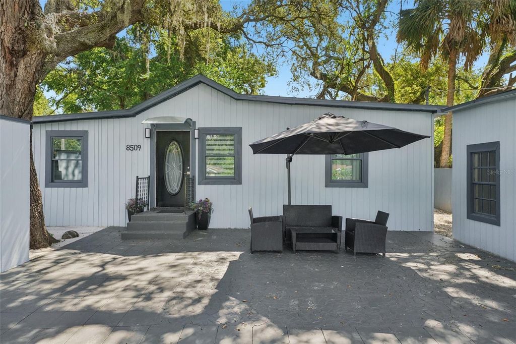8509 N HAMNER AVENUE, Tampa, FL 33604