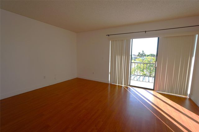 6380 W 24th Ct, Hialeah, FL 33016