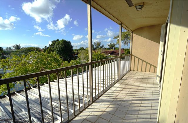 6380 W 24th Ct, Hialeah, FL 33016
