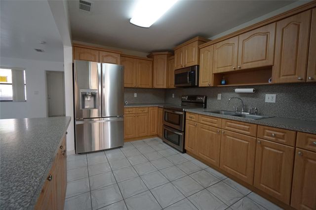 6380 W 24th Ct, Hialeah, FL 33016