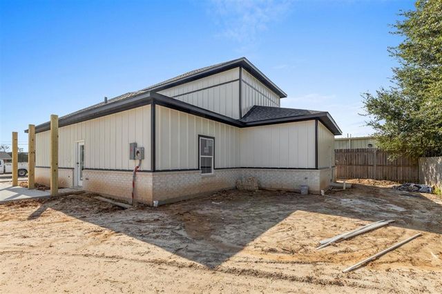 1808 Charles Drive, Lake Charles, LA 70605