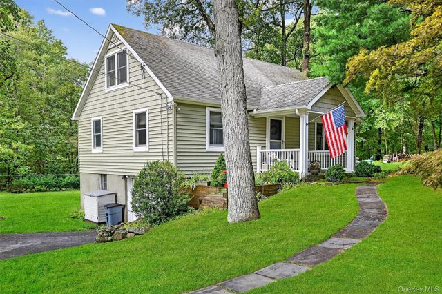 65 Ludlam Road, Monroe, NY 10950