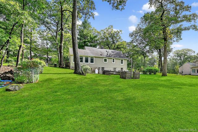 65 Ludlam Road, Monroe, NY 10950