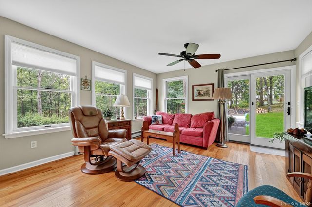 65 Ludlam Road, Monroe, NY 10950