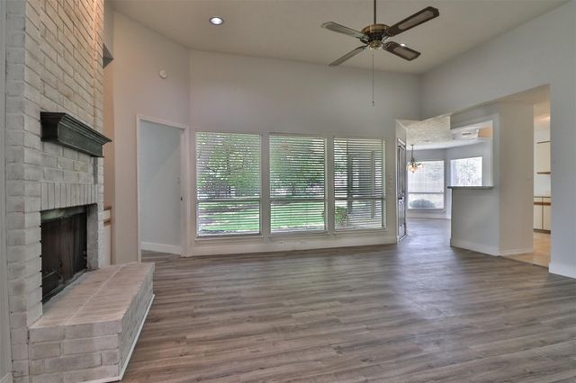 10910 Scenic Drive, Montgomery, TX 77356