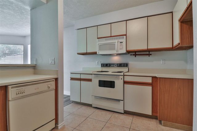 10910 Scenic Drive, Montgomery, TX 77356