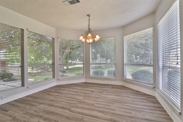 10910 Scenic Drive, Montgomery, TX 77356