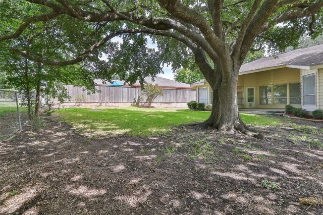 10910 Scenic Drive, Montgomery, TX 77356