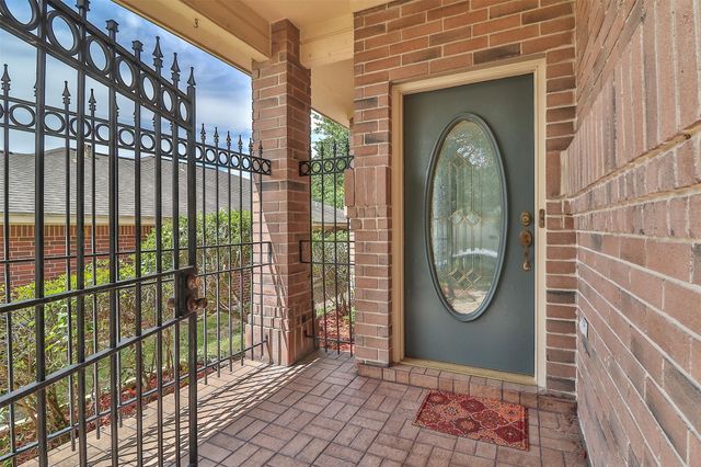 10910 Scenic Drive, Montgomery, TX 77356