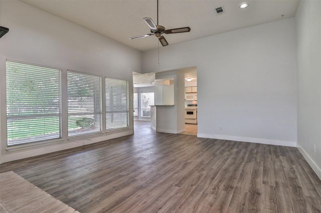 10910 Scenic Drive, Montgomery, TX 77356