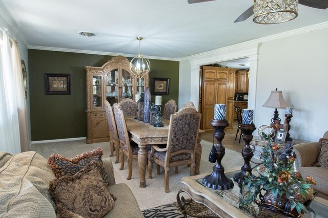 1406 Amarillo Street, Plainview, TX 79072