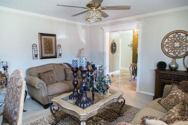 1406 Amarillo Street, Plainview, TX 79072