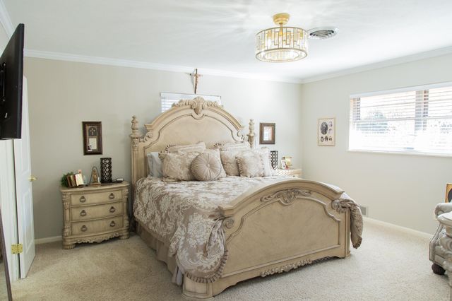 1406 Amarillo Street, Plainview, TX 79072