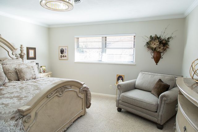 1406 Amarillo Street, Plainview, TX 79072