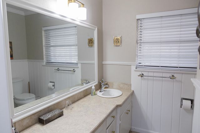 1406 Amarillo Street, Plainview, TX 79072