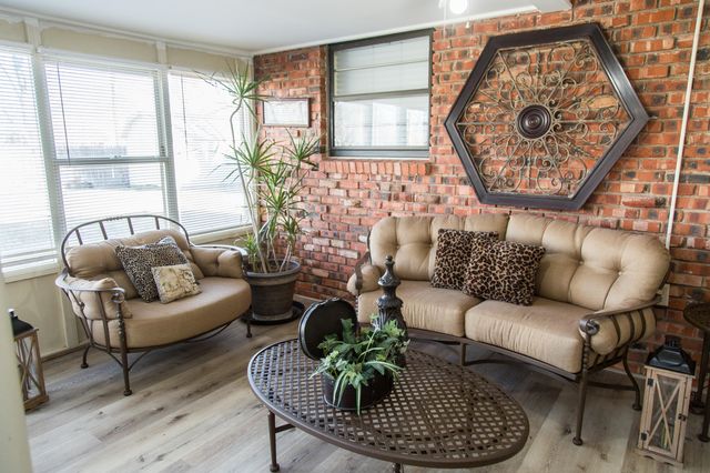 1406 Amarillo Street, Plainview, TX 79072