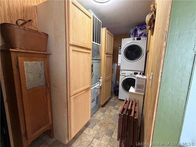 6327 N Jack Morgan Road, Austin, IN 47102