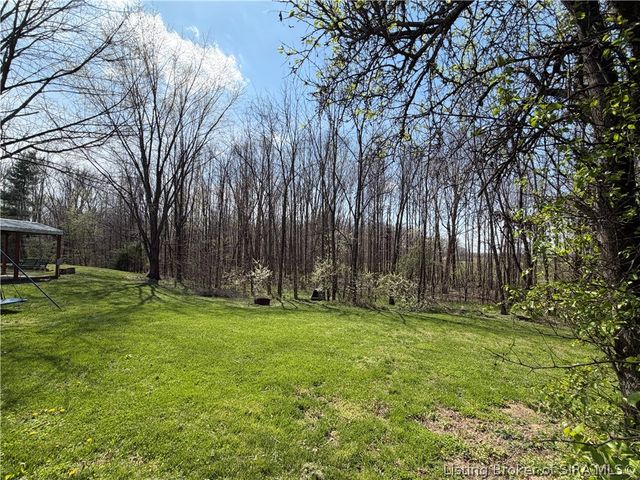 6327 N Jack Morgan Road, Austin, IN 47102