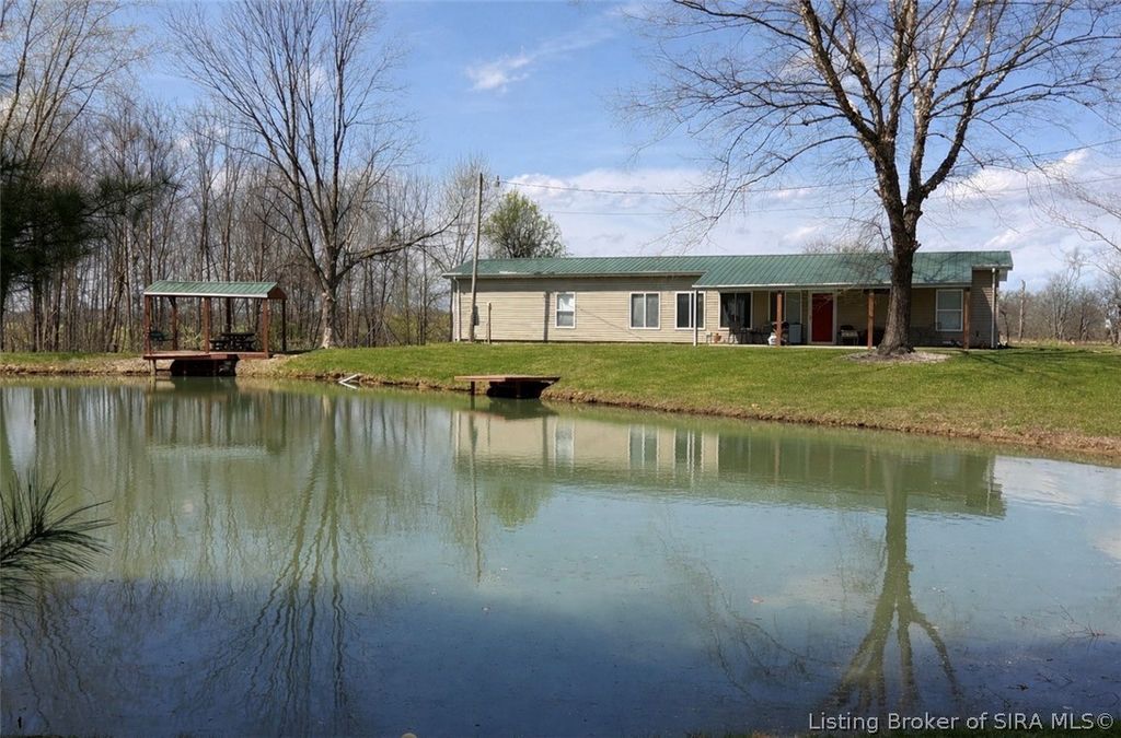 6327 N Jack Morgan Road, Austin, IN 47102