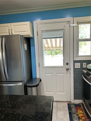 90 Clearstream Avenue, Valley Stream, NY 11580